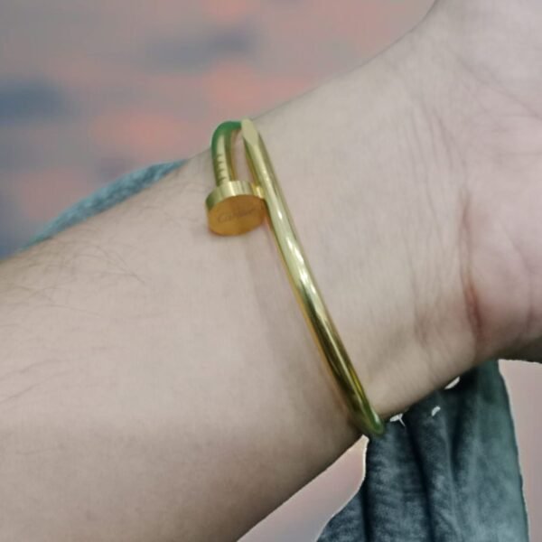 Juste Un Clue Cufflinks for Men and Women Fashion - Image 3